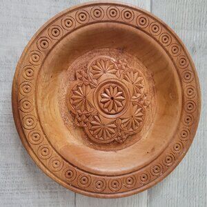 Hand-Carved Wooden Bowl Floral Snowflake Design 8-Inch Diameter Rustic Natural